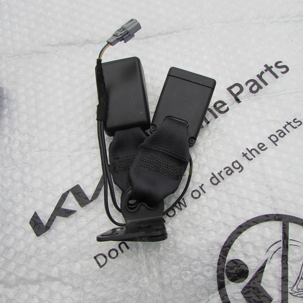 фото №1, Защёлки ремней безопасности задняя renault zoe