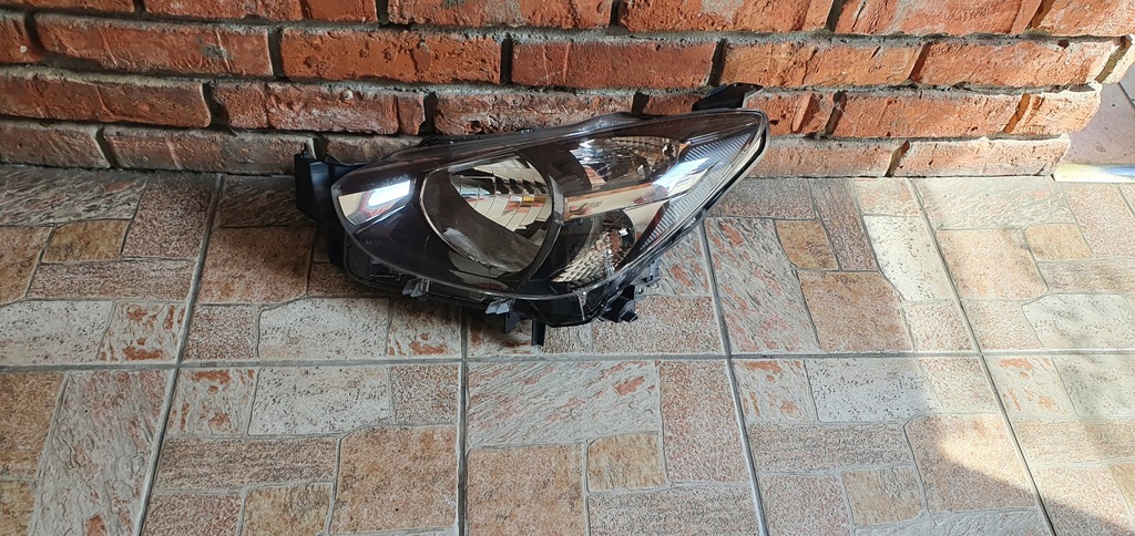 фото №1, Mazda 2 лампа левый перед передняя