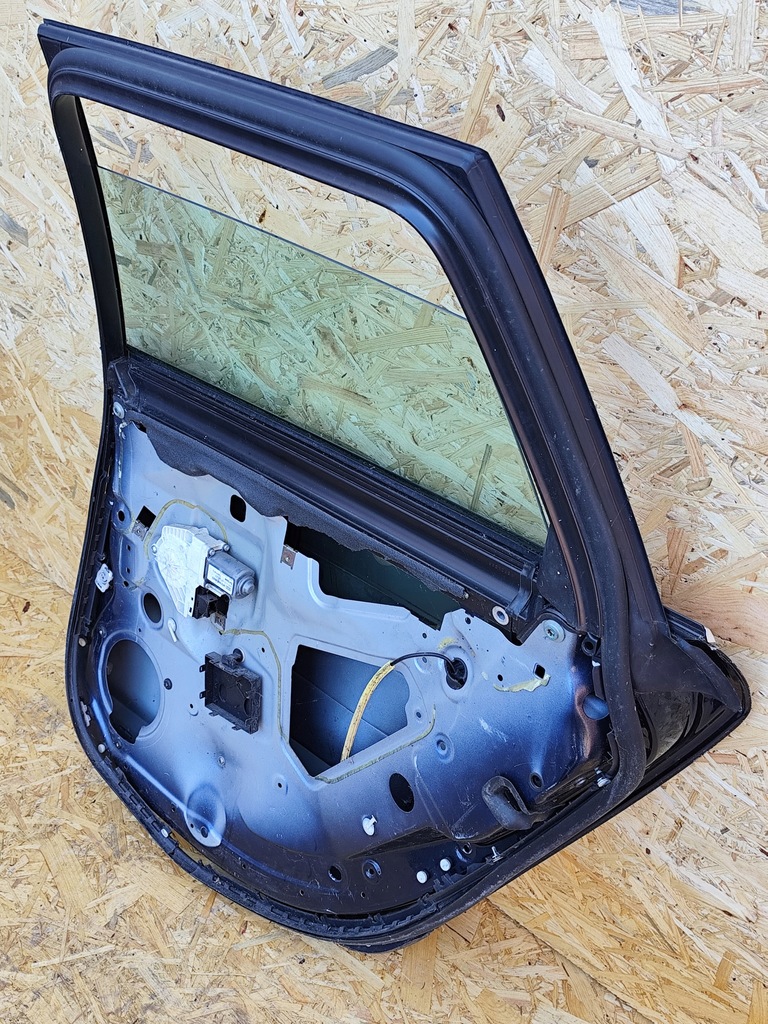 фото №10, Audi a6 c6 4f0 двері правий задня праве задні kombi скло рамка oryg