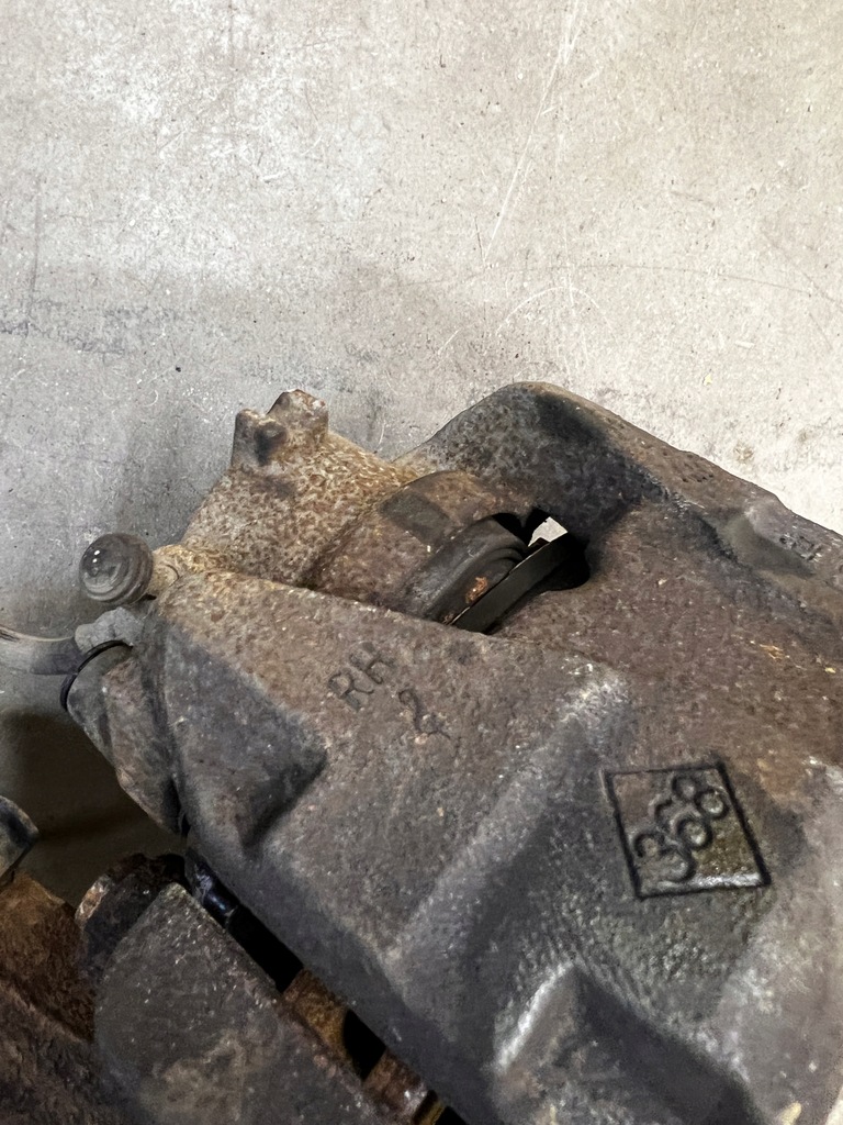 фото №11, Важіль амортизатор поворотний кулак перед правий dacia duster ii 2wd lift 1.0 tce