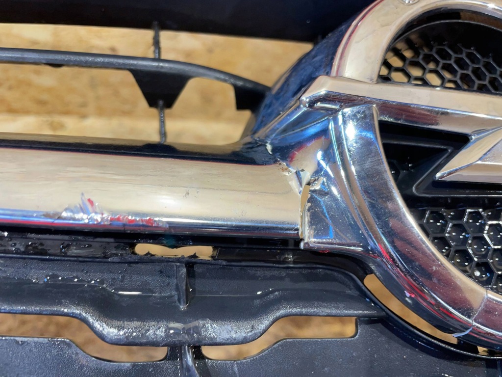 Купити Opel corsa e v 5 14-19 бампер перед передній