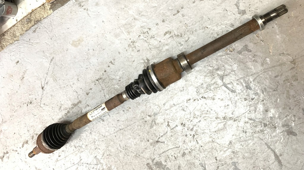 фото №1, Renault zoe ii приводной вал правая 391005763r