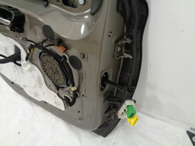 фото №14, Peugeot 208 дверь левая передние kcl идеальное состояние