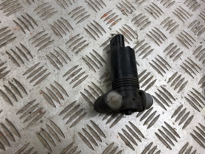 фото №3, Помпа омивача range rover evoque 1011285