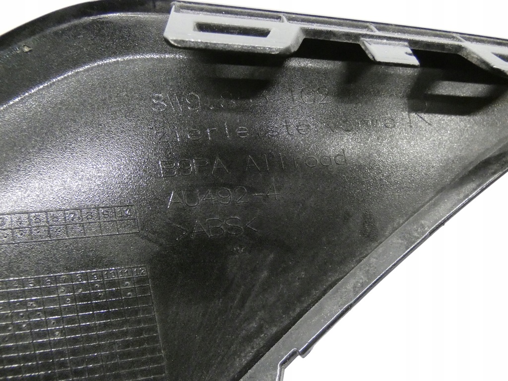 фото №6, Audi a4 b9 allroad 8w0807683ar права решітка бампера перед