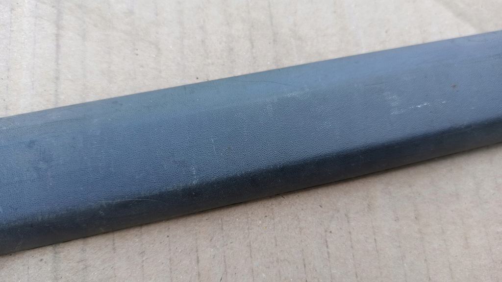 фото №2, Молдинг дверь правый перед peugeot 306 lift