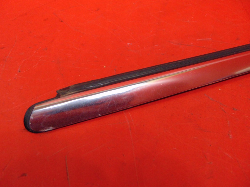 фото №2, Mercedes r-klasa 251 w251 короткий молдинг кузовная правая задняя задняя