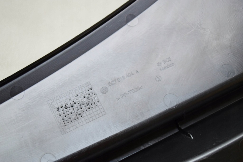 фото №8, Пластик двірник передніх vw jetta mk6 162, 163 5c7819404a 2.0l