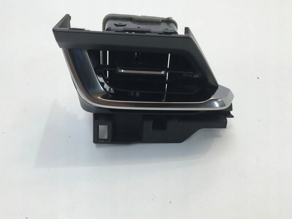 фото №1, Mazda mx-30 2022 решётка обдув перед левая