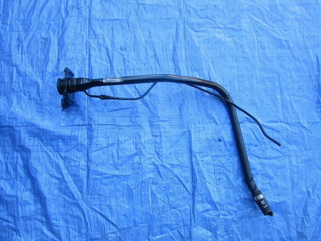 фото №6, Hummer h3 3.7i 2008 труба заливная горловина топлива