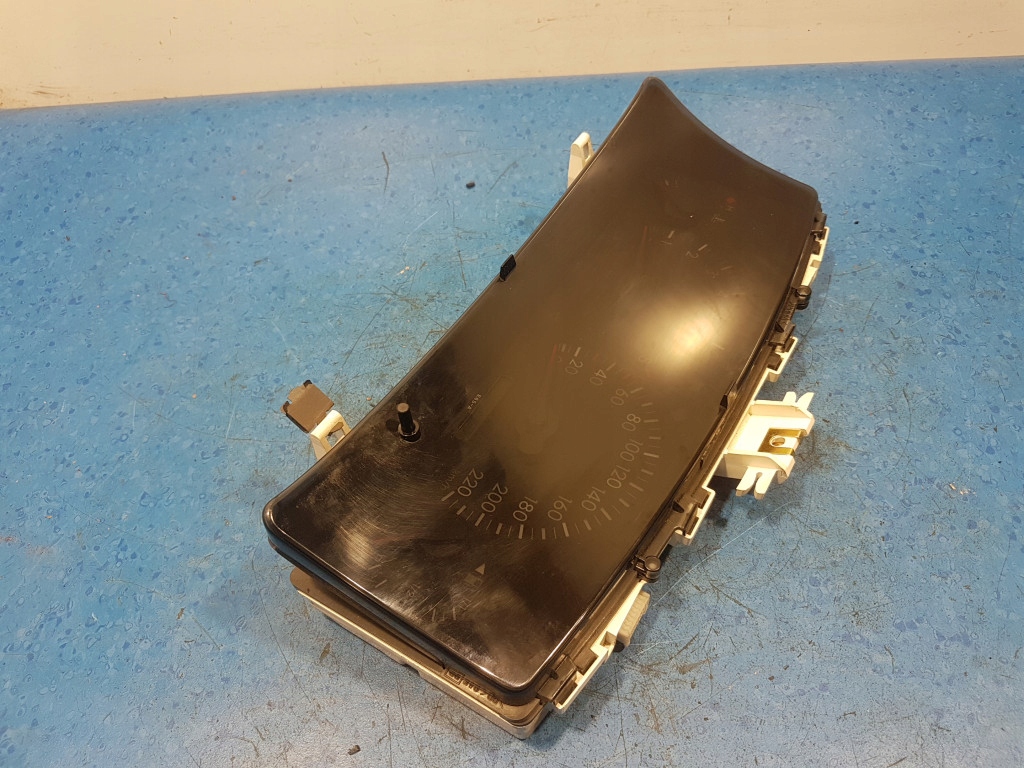 фото №8, Toyota corolla i verso 1.6 счетчик 83800-13110