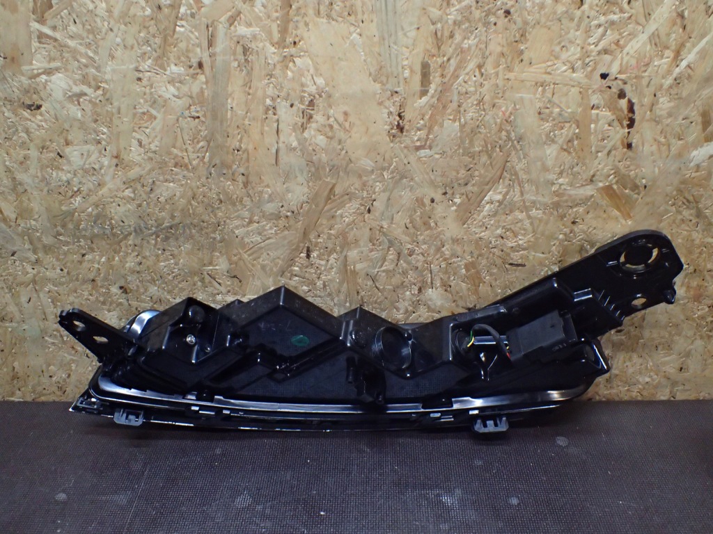 фото №4, Противотуманная фара правый citroen c5 aircross led 9818005080