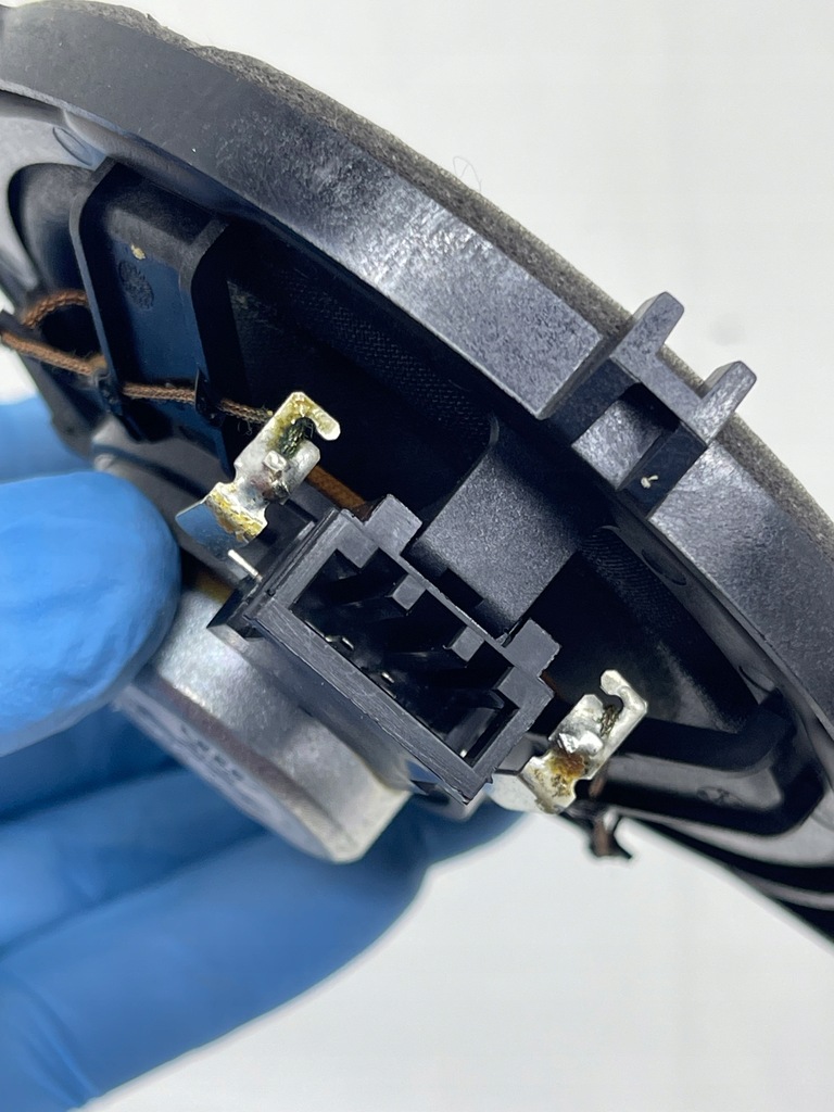 фото №9, Audi a6 s6 c7 sedan динамік полиця багажника bose справний!