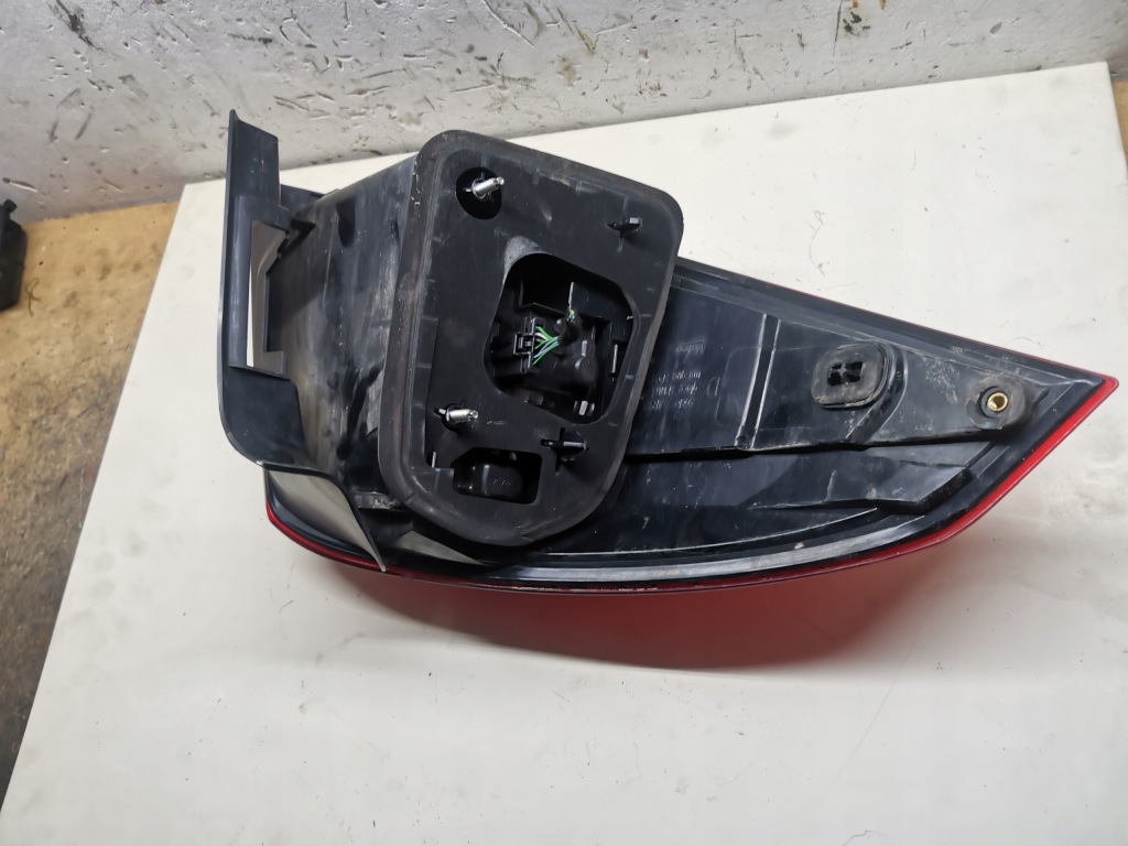 фото №8, Лампа задня права правий задня renault laguna iii kombi 265500002r