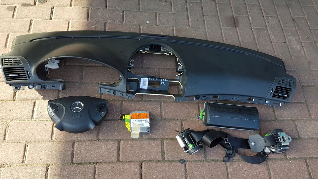 фото №1, Приборная панель приборная приборная панель mercedes w211