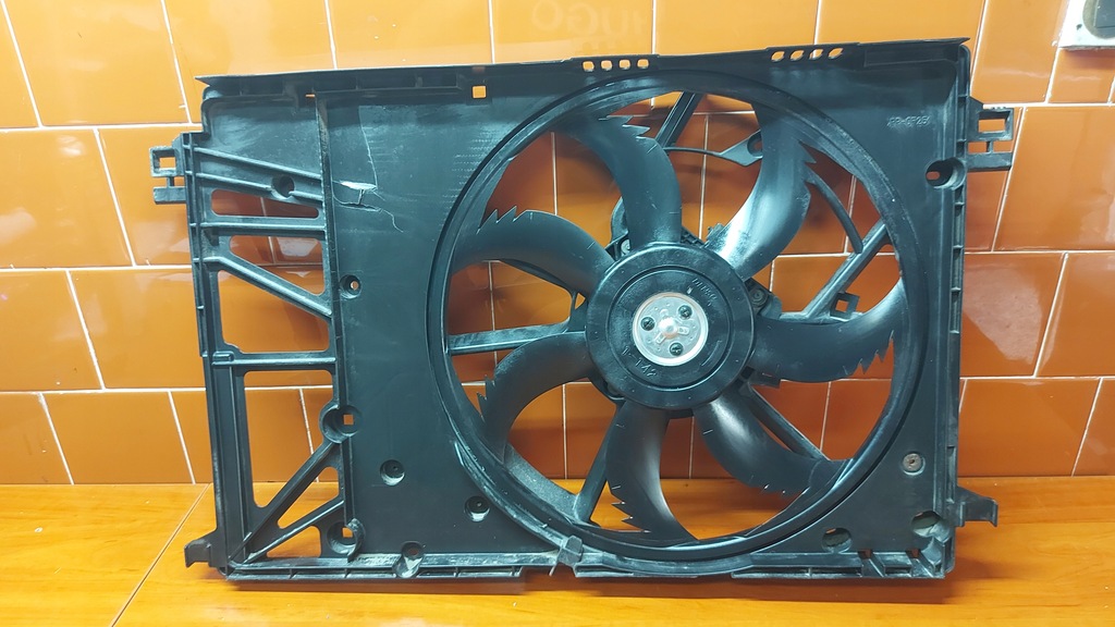 фото №1, Корпус вентилятора вентилятор радиатора toyota rav4 v 18-