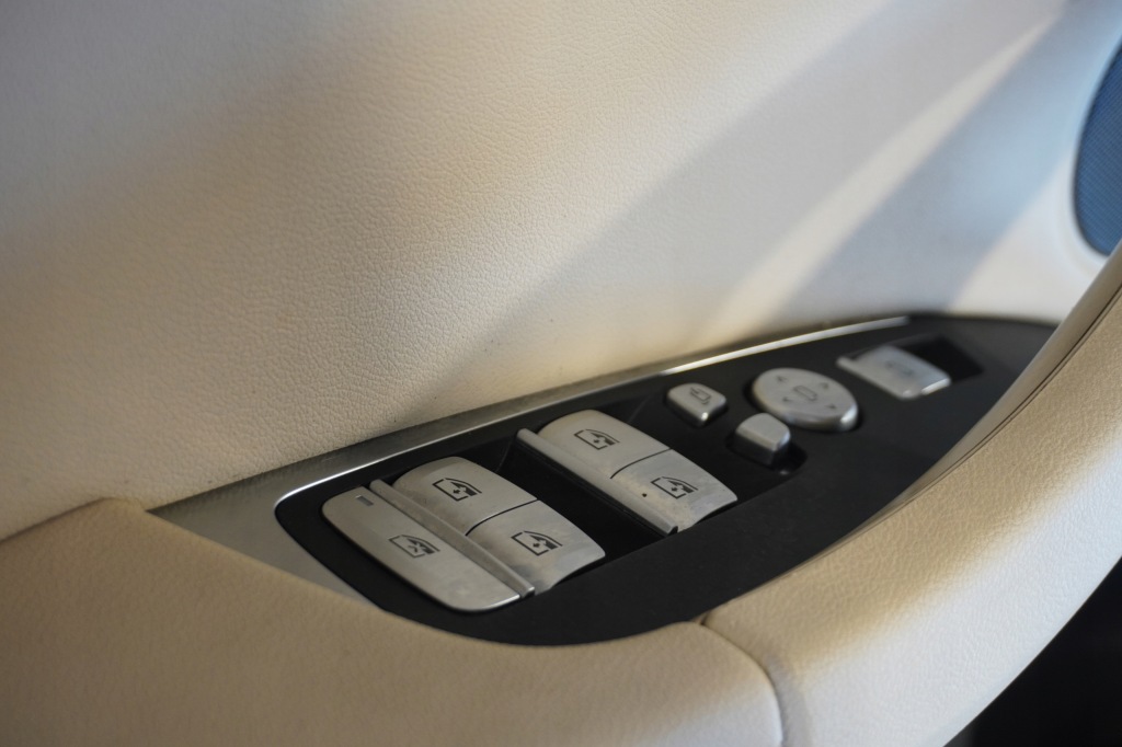 фото №4, Обшивки обивка дверь bmw x3 g01 led шторка