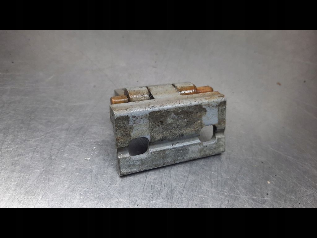 фото №3, Петля дверь правый volvo v70 ii s60