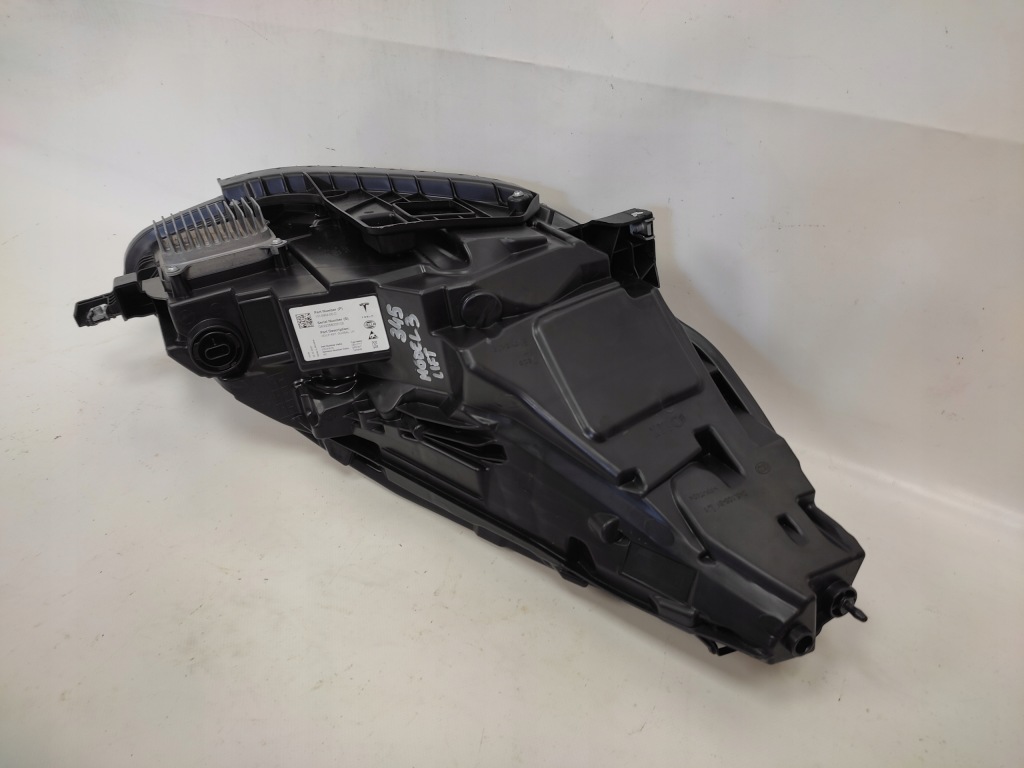 Tesla model 3 lift y лампа ліва перед full led 20- Зі Шроту