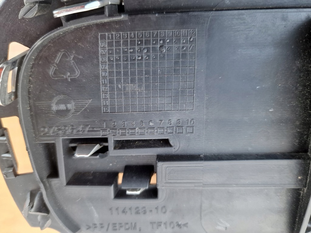 фото №3, Mini cooper r55 r56 r57 решітка бампера середня