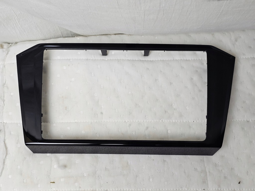 фото №1, Рамка захист dekor радіо navi навігації дисплея vw passat b8 8-cali