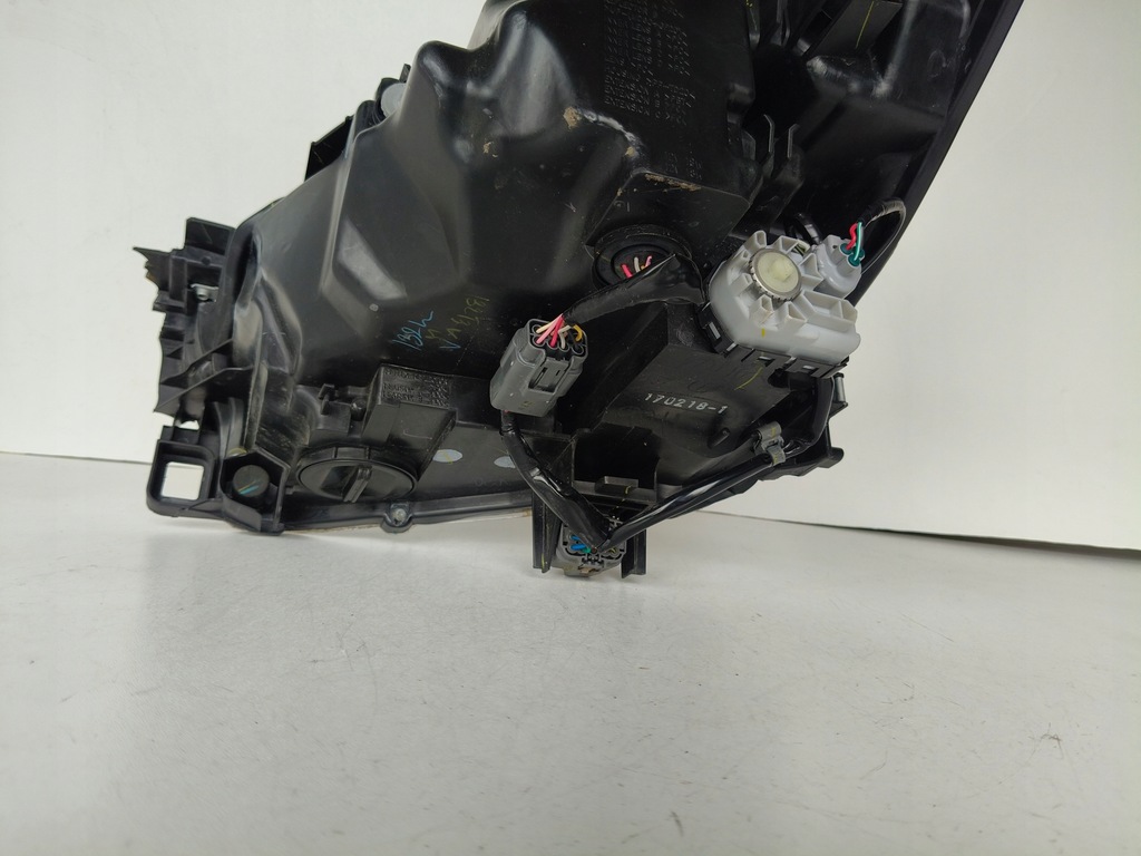 фото №9, Лампа права фара mazda 2 14- full led