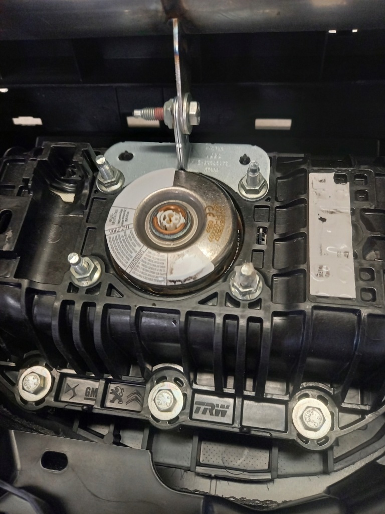 фото №11, Консоль приборная панель 2x подушка безопасности 2x ремни citroen c3 iii lift