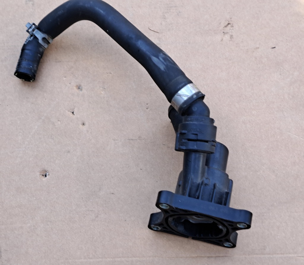 фото №6, Volvo v70 iii 2.0d корпус термостата 31293767