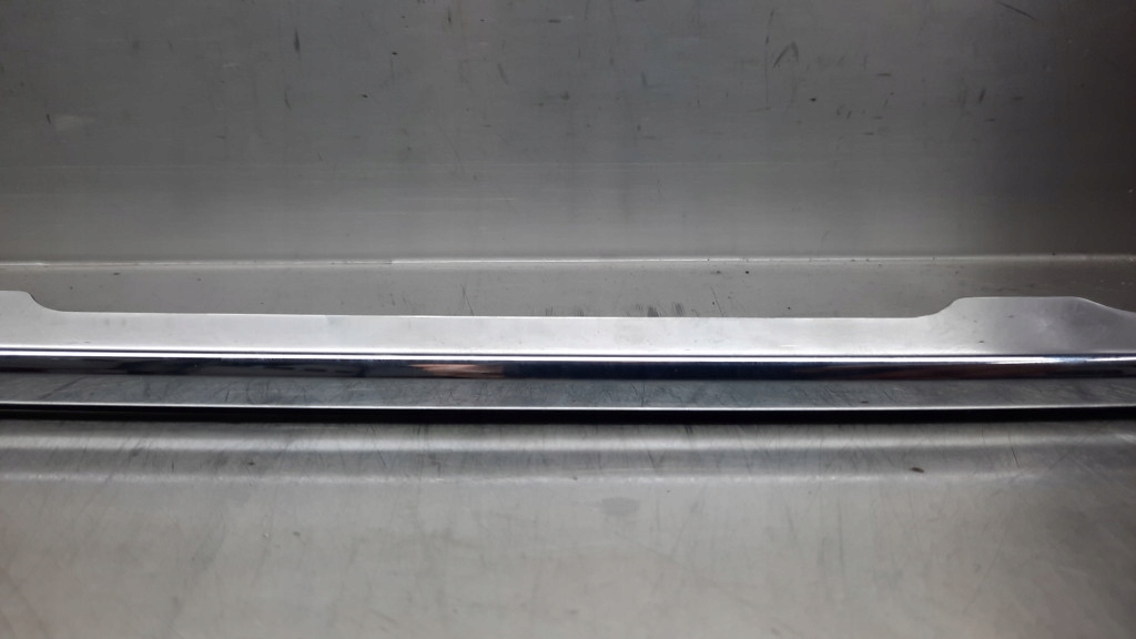 фото №6, Молдинг хром крышки задняя 31391845 volvo s80 ii 06-16r