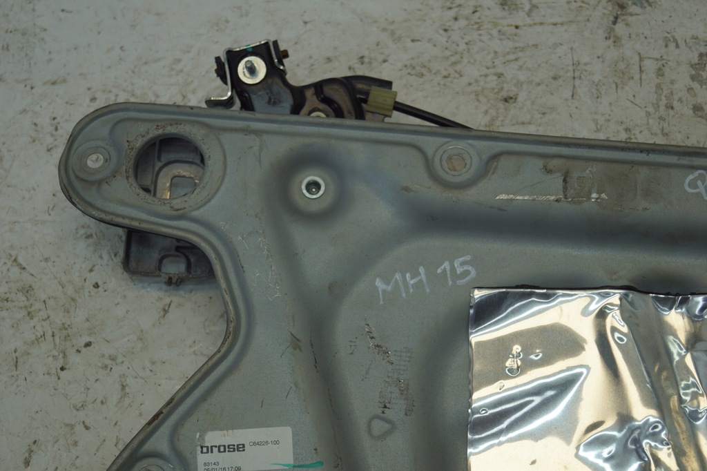 фото №4, Механизм стекло левый перед infiniti q60