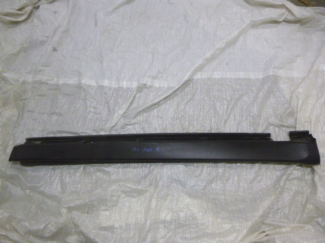 фото №1, Молдинг поріг права mercedes ml w164