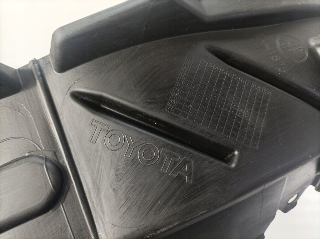 фото №7, Toyota corolla xi e16 e18 sedan подкрылок правый перед 53875-02481