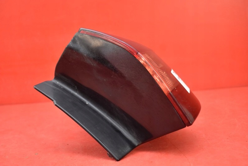 фото №6, Лампа правая задняя задняя vp8x8x-13404-ax citroen c5 ii x7 iii kombi 08-17