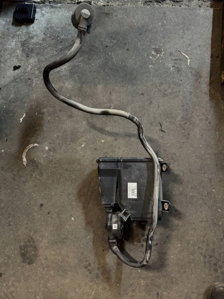 фото №1, Bmw 6 f12 фильтр угольный 7299294