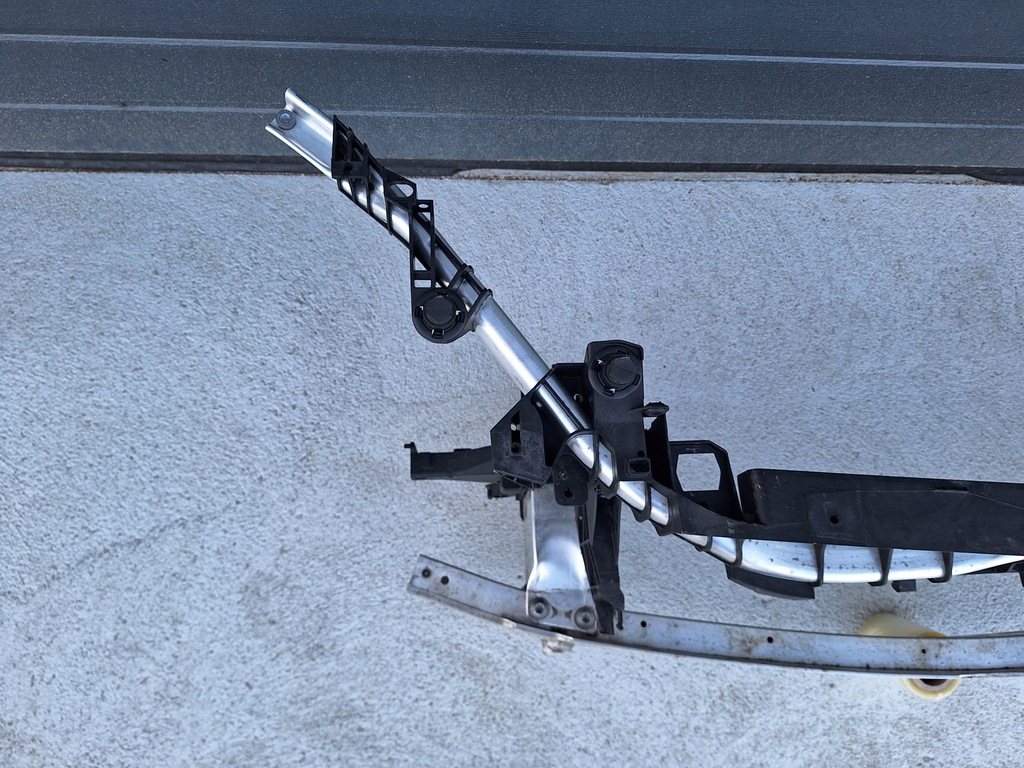 фото №6, Mercedes w176 w246 w117 pas передній демонтаж