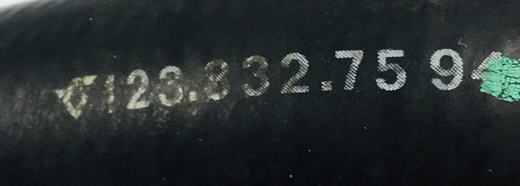 Патрубок шланг труба рідина охолоджуючої mercedes w123 123 1238327594 oem Зі Шроту