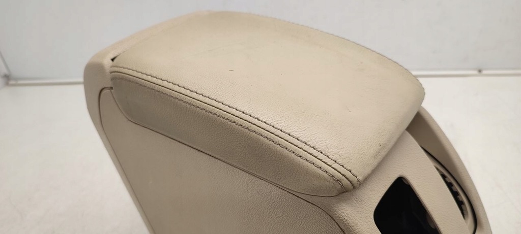 фото №8, Подлокотник vw eos 2,0 fsi