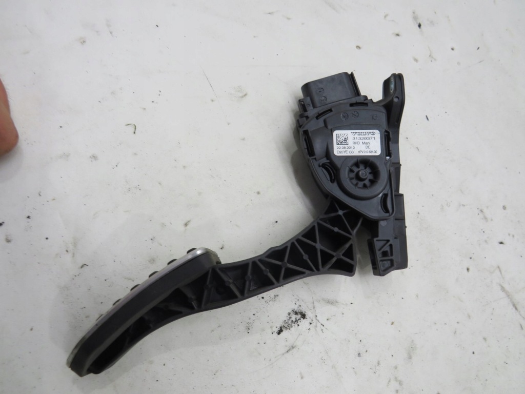 фото №1, Педаль газа потенциометр volvo s60 ii v60 31329371