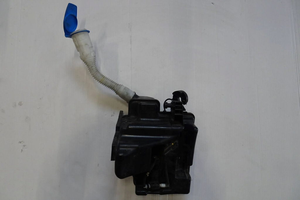 фото №1, Vw polo v fabia iii rapid - бак омивача помпа