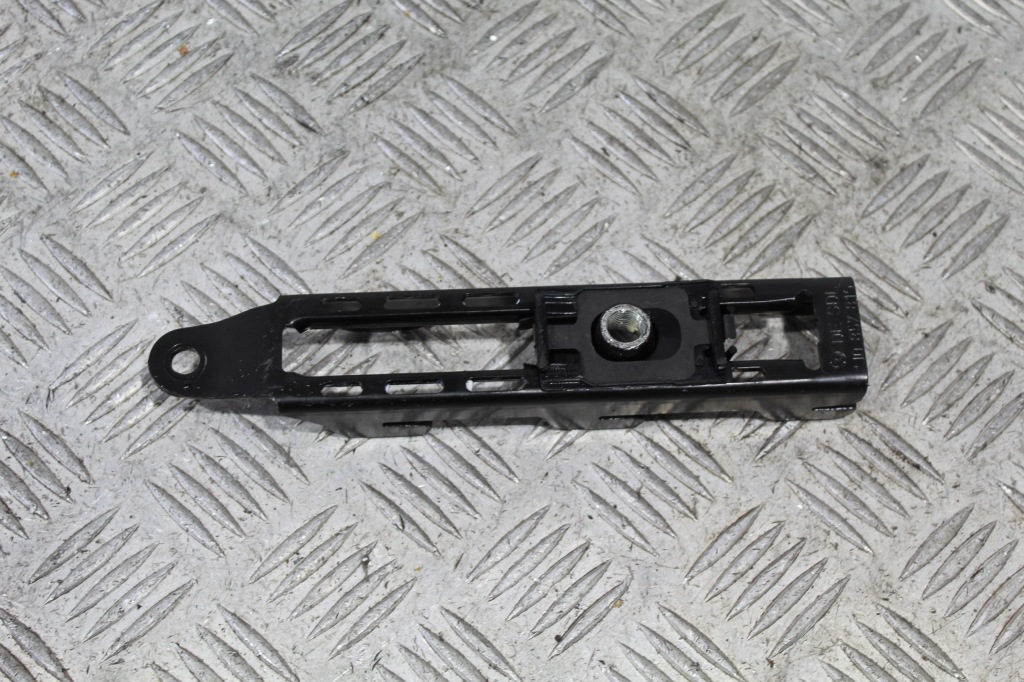 фото №1, Регулювання ременів безпеки caddy 2k0 2k5