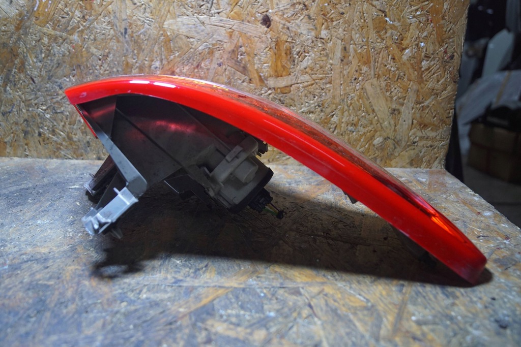 фото №9, Citroen c4 picasso лампа левый задняя c1811