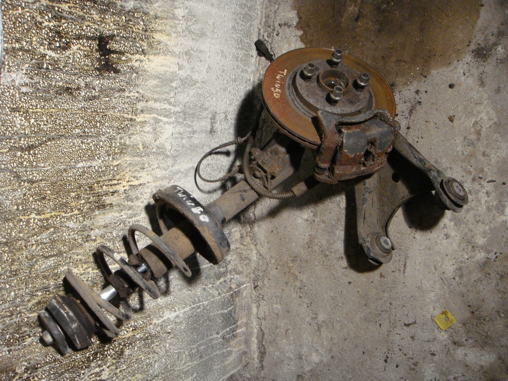 фото №1, Renault twingo ii 1.5 dci амортизационная стойка левый поворотный кулак