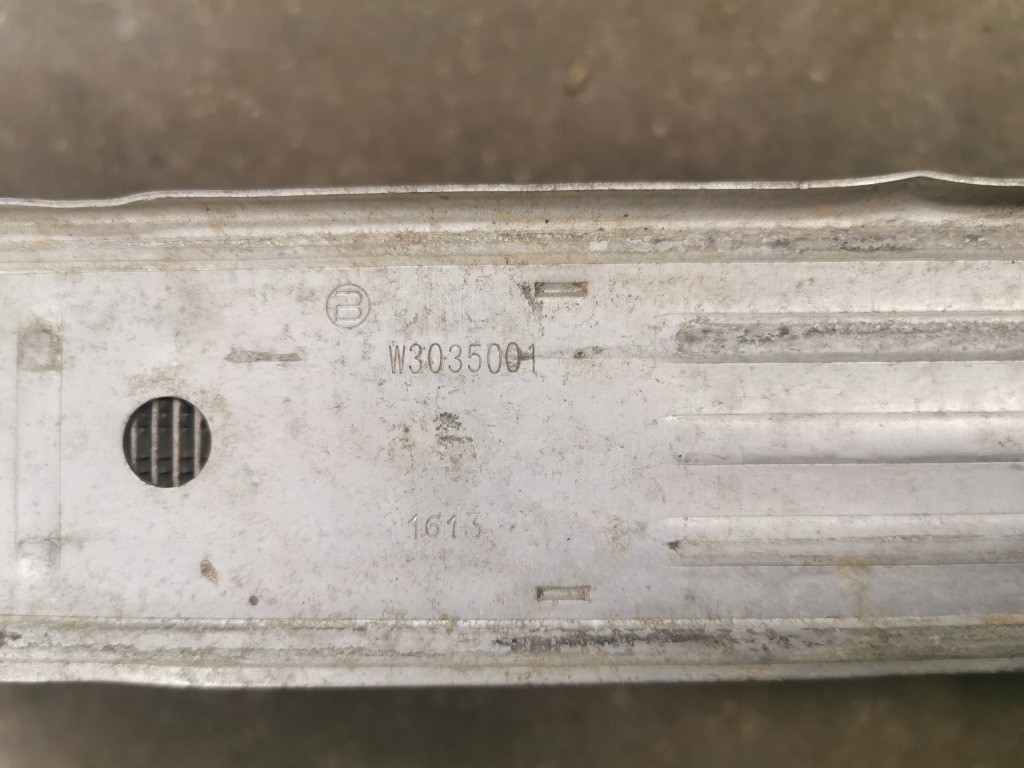 Радиатор интеркулер mercedes vito 2.2cdi Недорого