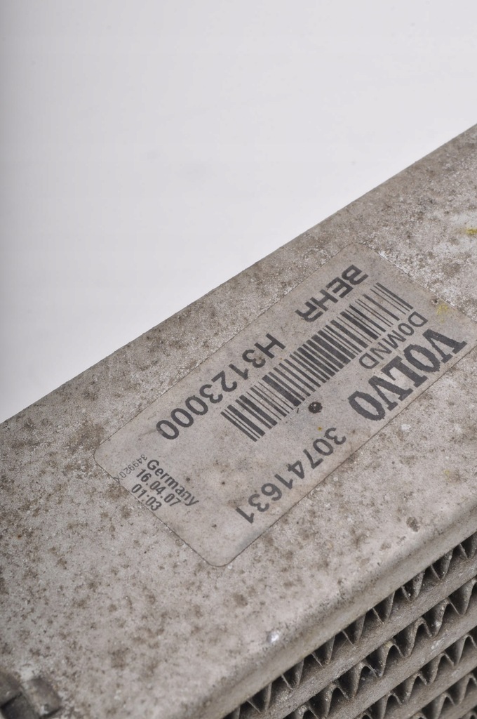 фото №6, Volvo v50 радіатор повітря інтеркулер 30741631