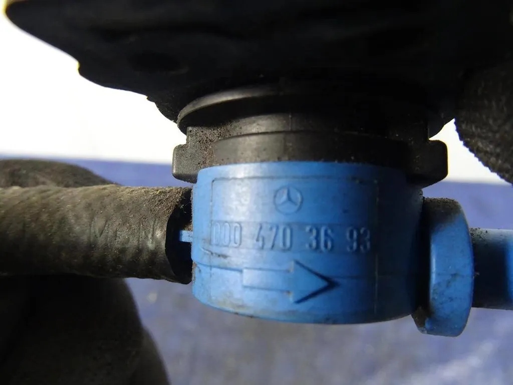 фото №4, Клапан вакууму mercedes slk r171 0004703693