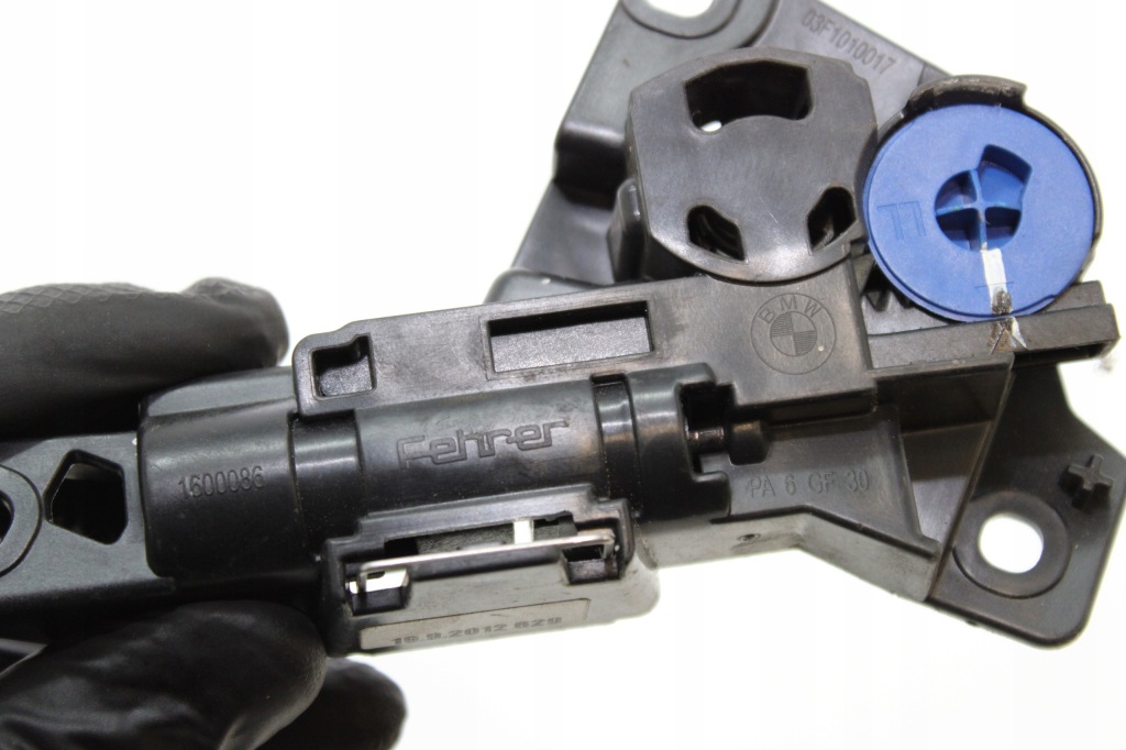 фото №4, Bmw f10 f11 замок бардачка 1600086