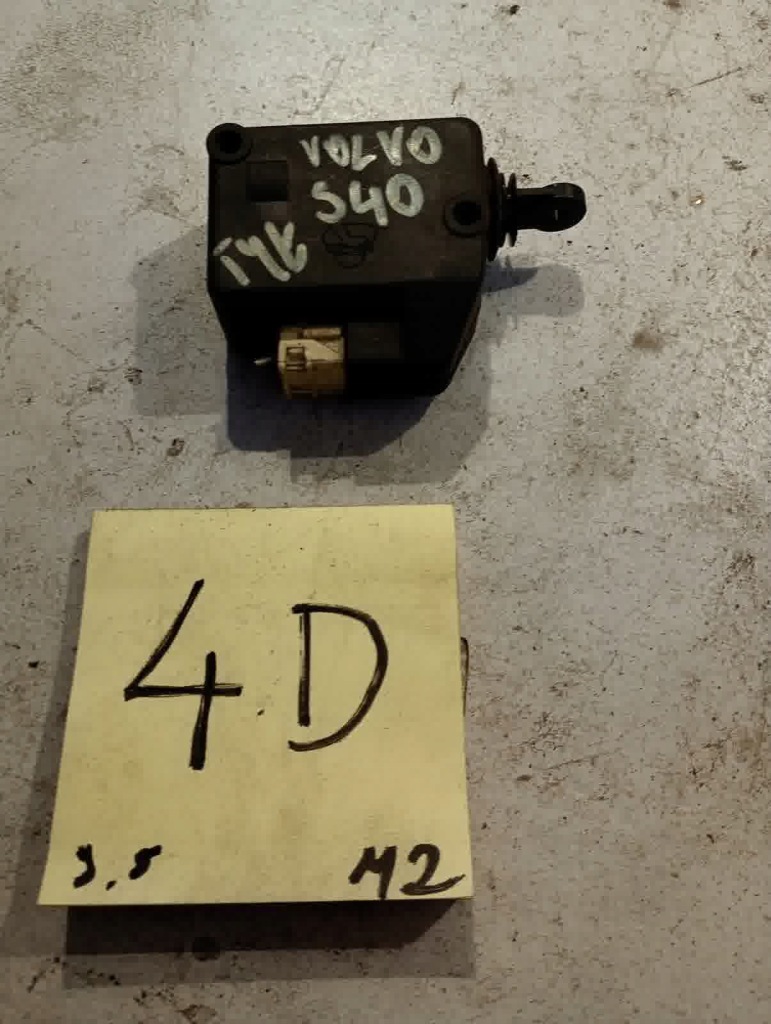 фото №1, Volvo s40 31278384 привод замка крышки