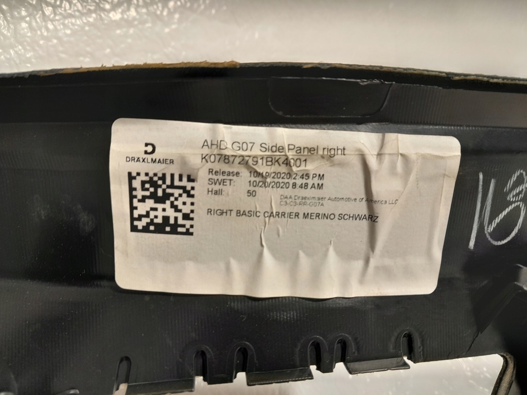 фото №11, Bmw x7 g07 обшивка багажника 3 rzedu сидений подлокотник переключатели