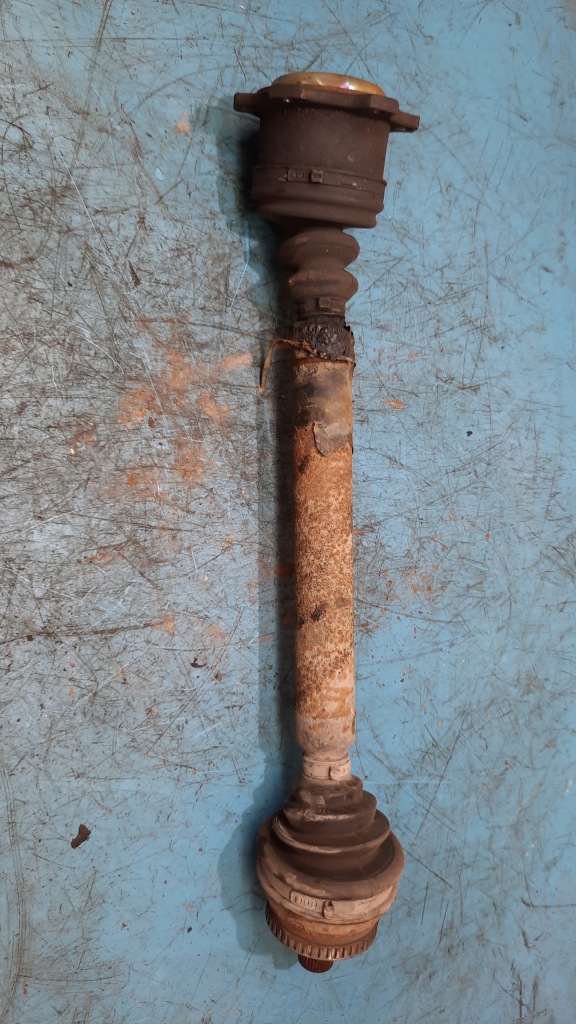 Купить Приводной вал левая vw passat b5 универсал 1.9d 00r 90km