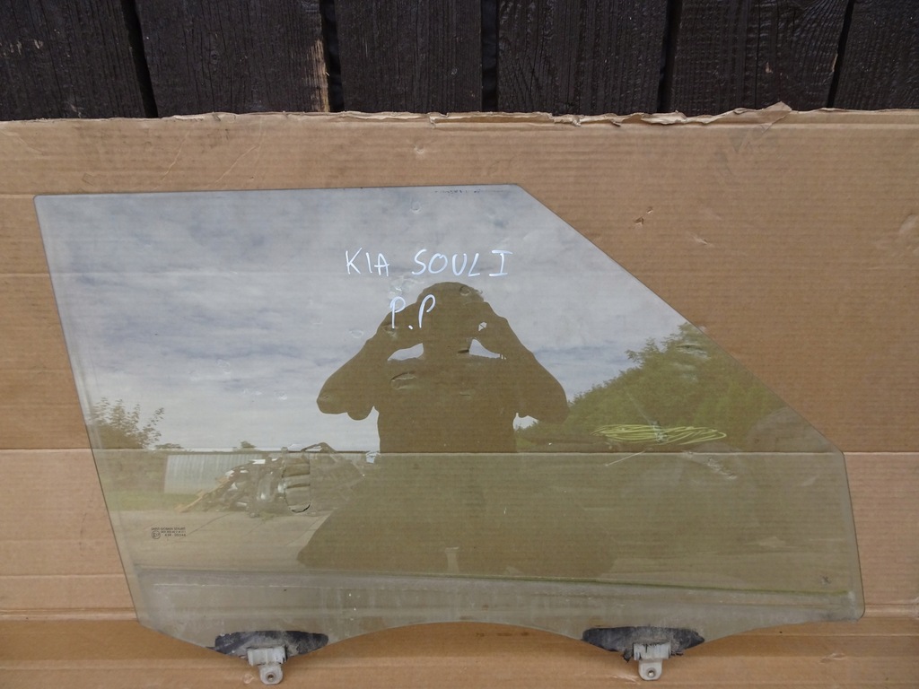 фото №1, Kia soul i стекло правый перед